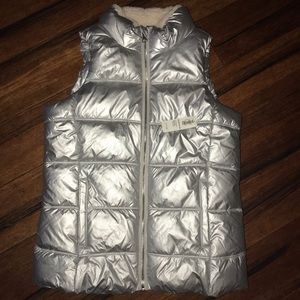 Girls Large Old navy Puffer Vest NWT